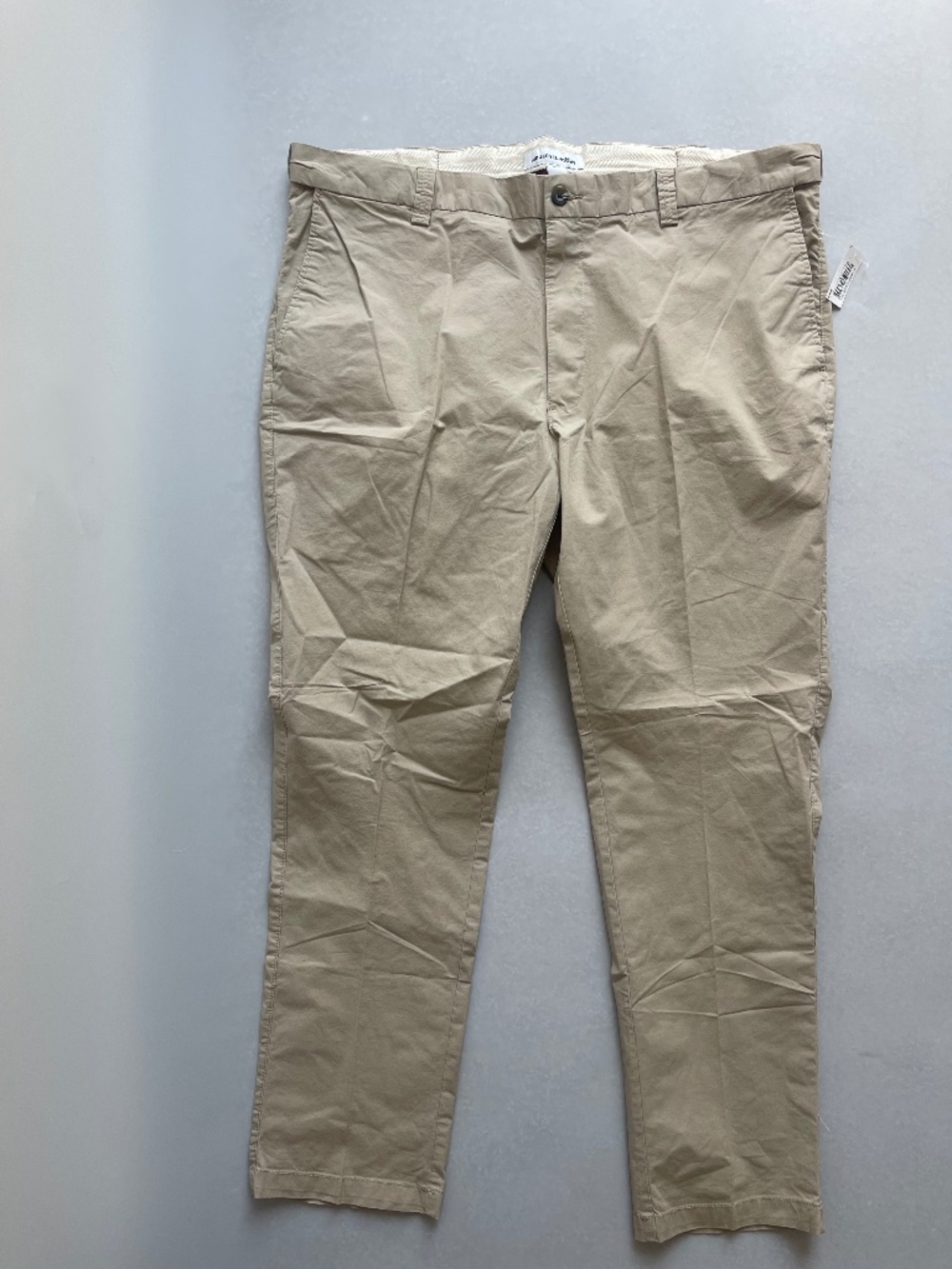 Amazon Essentials Men’s Tapered Stretch Chino Pants Khaki 46x32 NWT